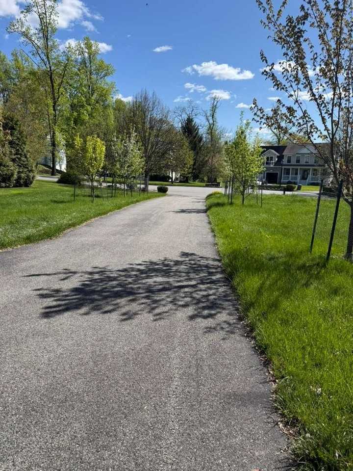 15 Bobrick Rd - Photo 2 of 18