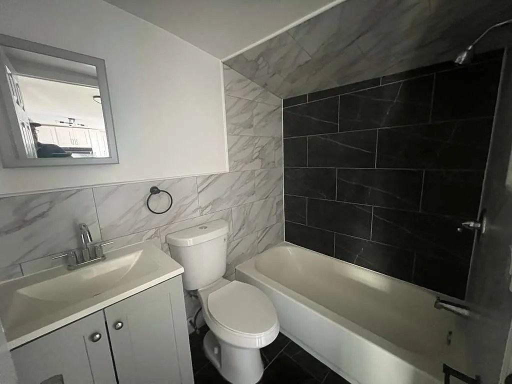 601 Main St #2RL - Photo 7 of 7