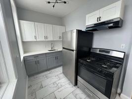 featured image of 596 River St #6