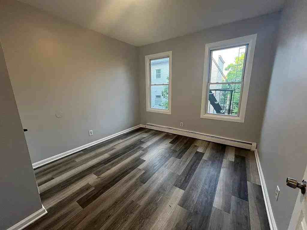 263 Rosa Parks Blvd #4 - Photo 2 of 9