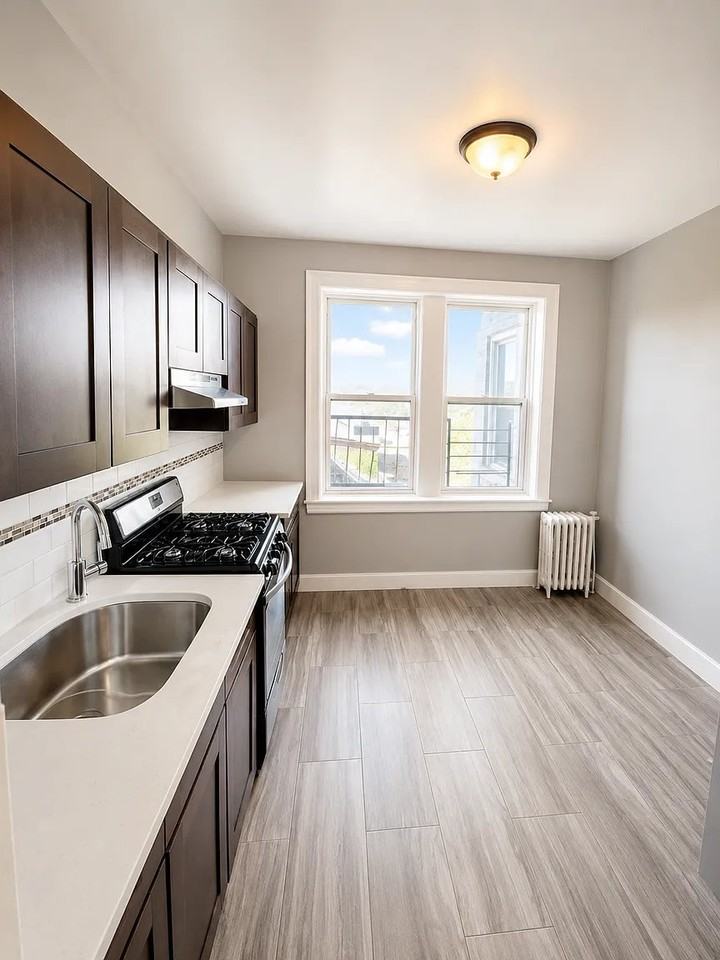 15 Goldsmith Ave #3 - Photo 2 of 4