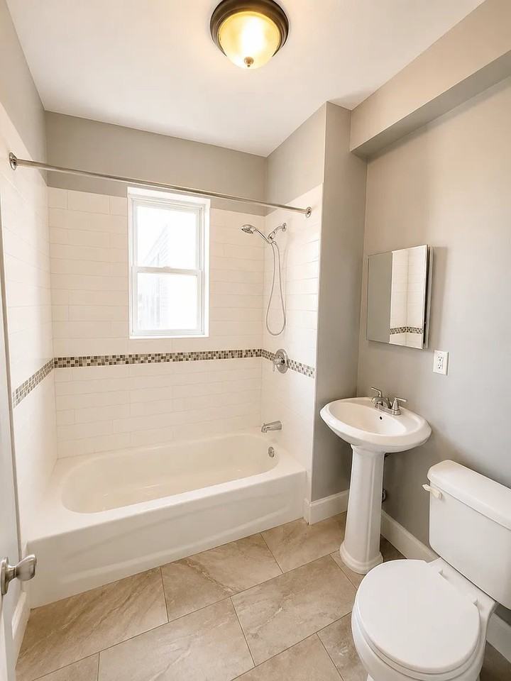 15 Goldsmith Ave #3 - Photo 4 of 4
