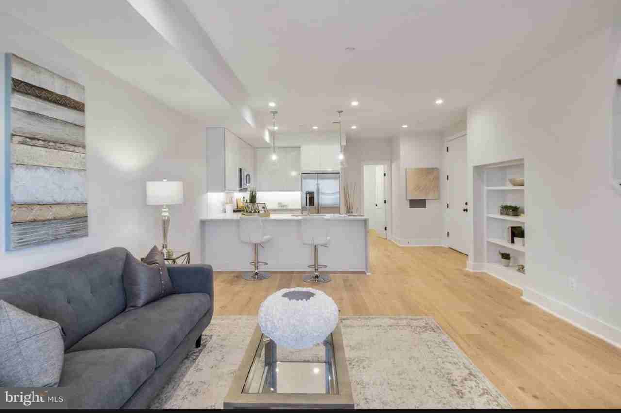 1722 W Virginia Ave Ne #3A - Photo 5 of 20