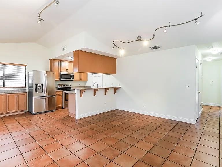105 Tinker Way #NA - Photo 3 of 10