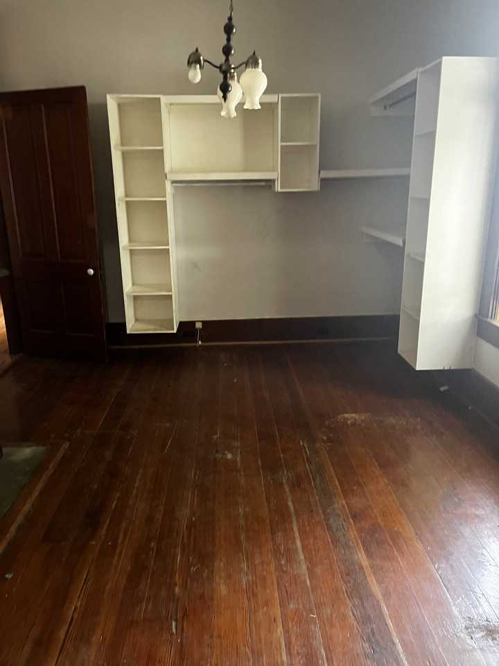 1111 Harrison St #B - Photo 3 of 7