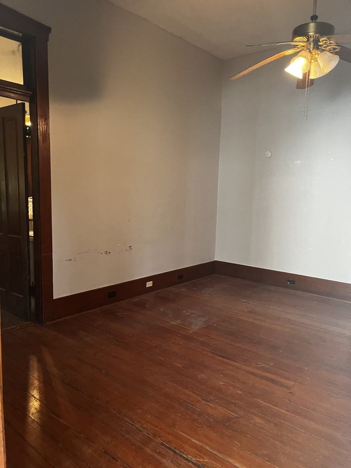 1111 Harrison St #B - Photo 5 of 7