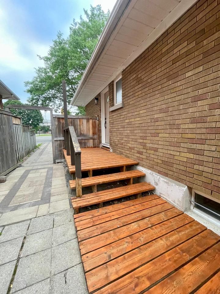 934 Smyth Road - Photo 2 of 18