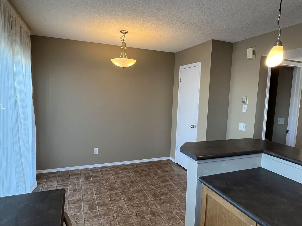 124 Elgin Pt Se - Photo 7 of 31