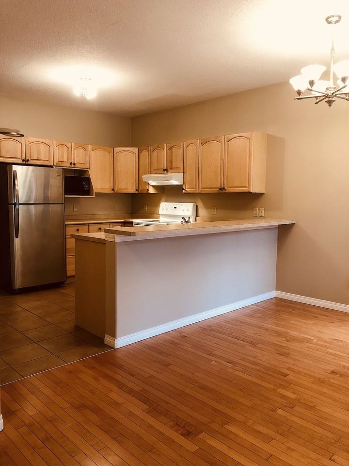11133 -11133 82 Ave Nw - Photo 2 of 7