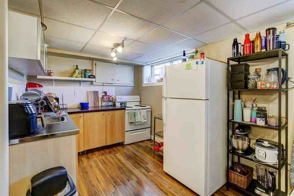 3511 1 St Nw - Photo 5 of 12