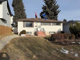 4220 7 Ave Sw - Photo 1 of 1