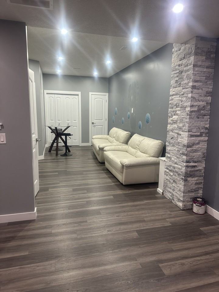 148 Savanna Lane Ne - Photo 2 of 5