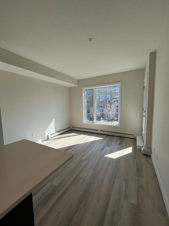 200 - 200 Shawnessy Dr Sw - Photo 3 of 9