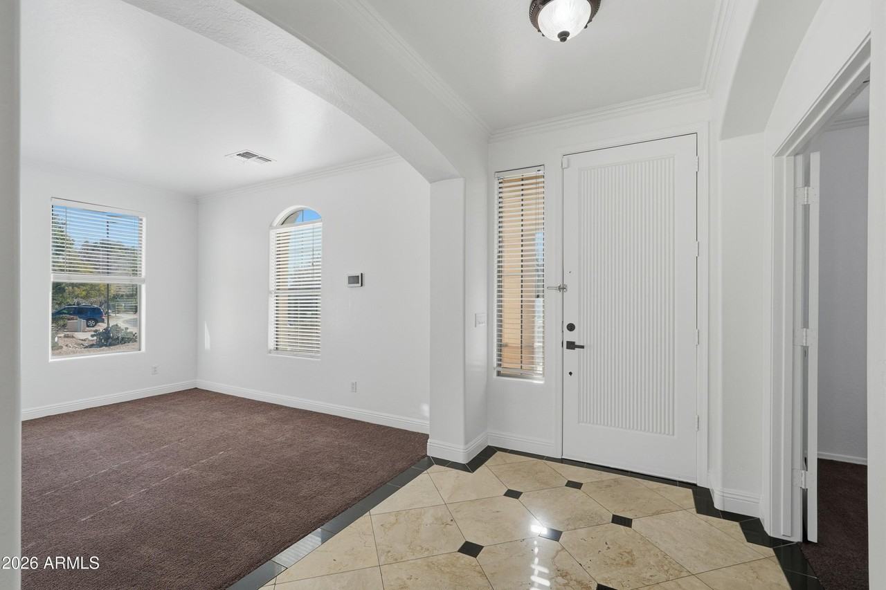 14162 W Woodbridge Ave - Photo 7 of 41