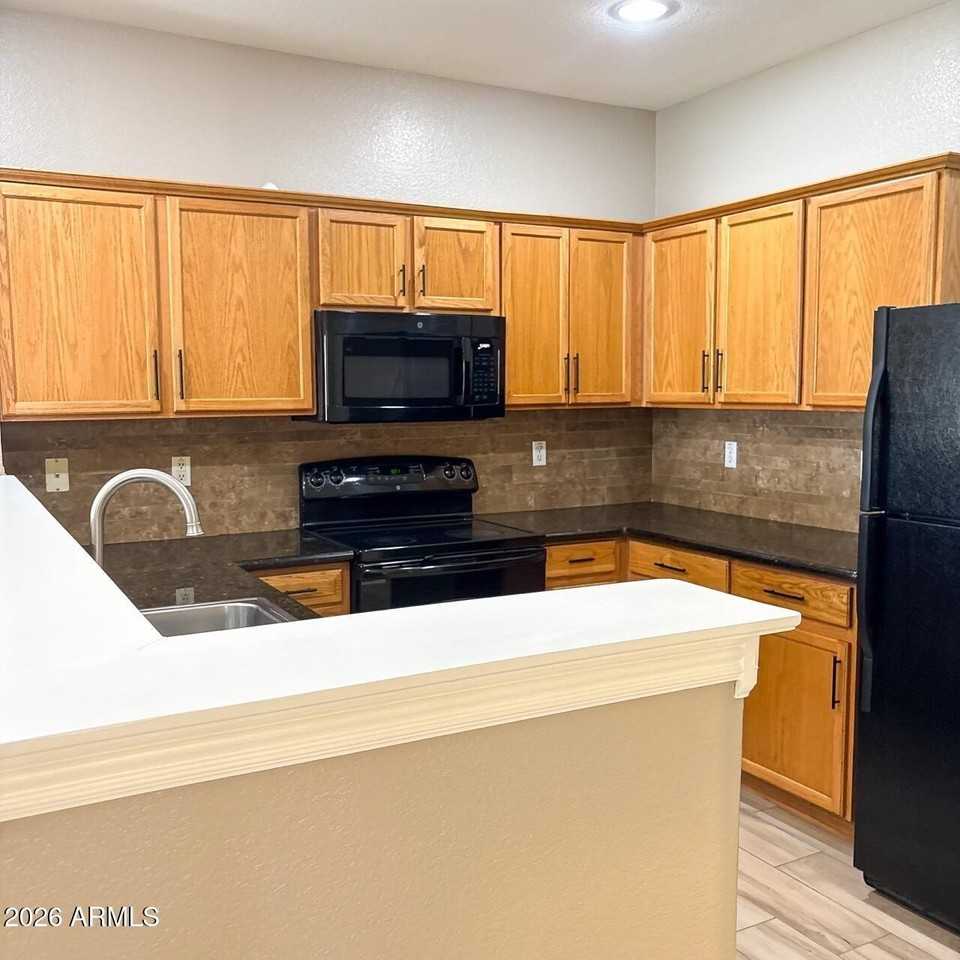 30239 N Bobcat Way - Photo 4 of 35