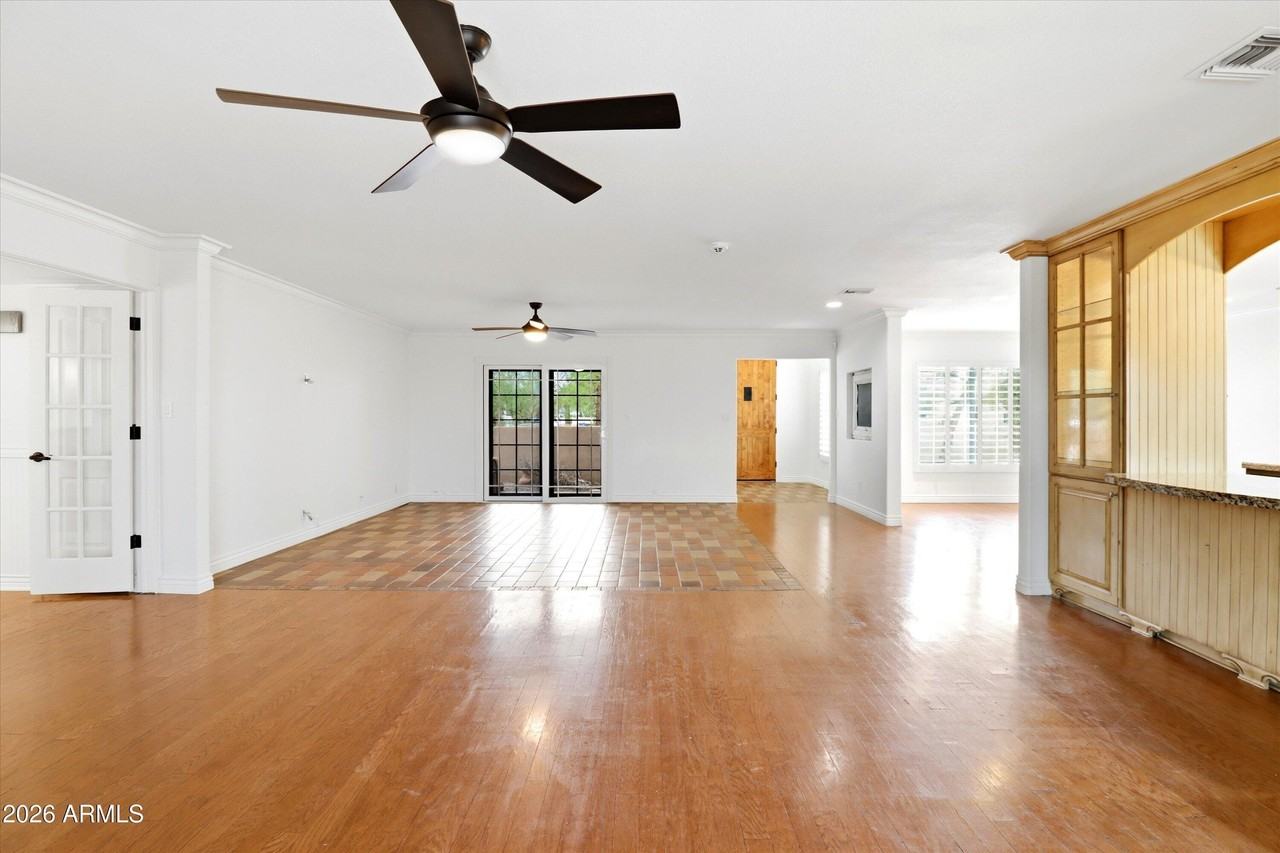 6830 E Wethersfield Rd - Photo 6 of 30