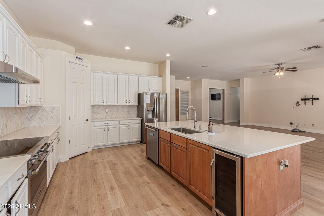 4978 E Karsten Dr - Photo 6 of 35