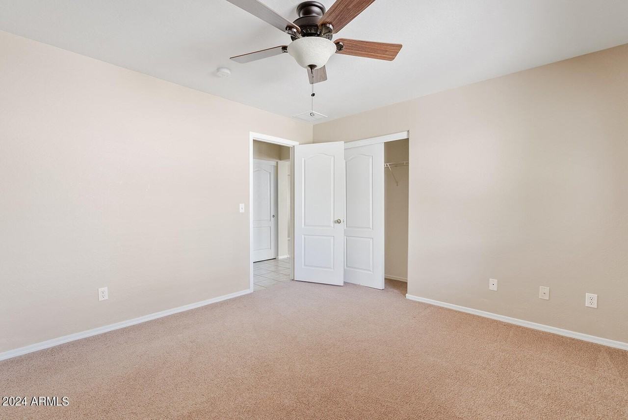 15410 N 169th Ln - Photo 6 of 39