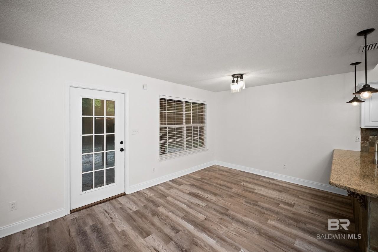 101 Davison Loop - Photo 7 of 25