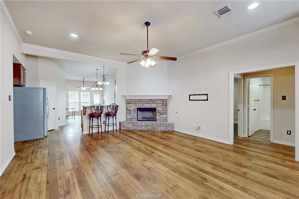 1120 Eagle Ave - Photo 3 of 29