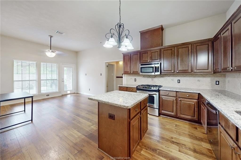 1120 Eagle Ave - Photo 5 of 29