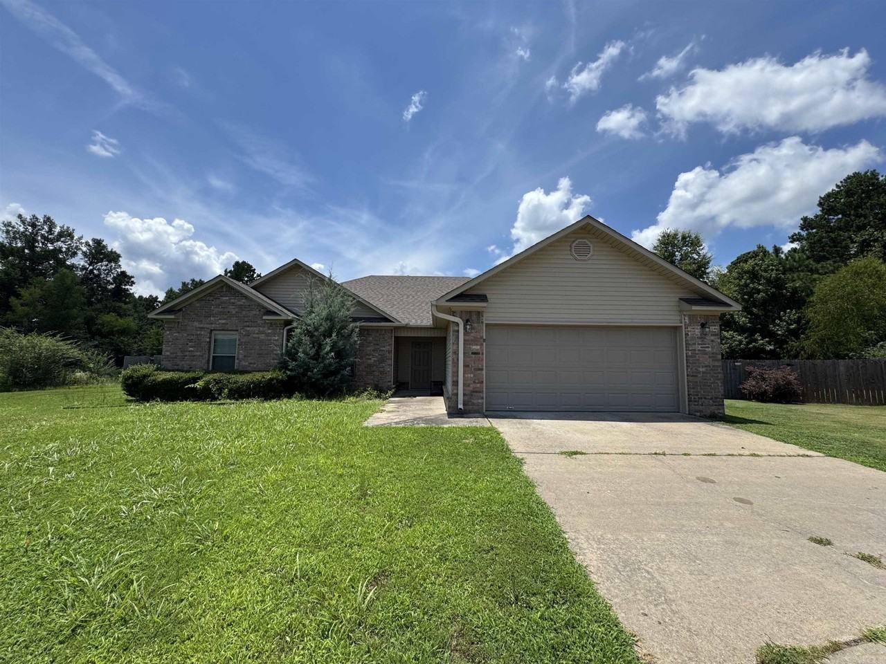 200 Durham Loop