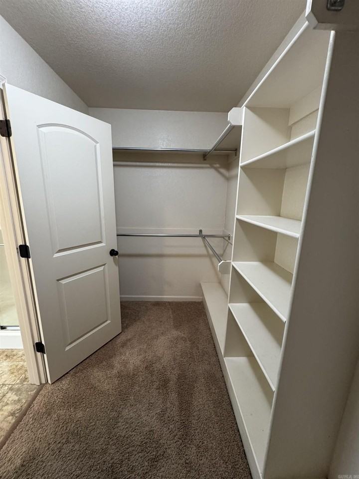200 Durham Loop - Photo 7 of 20
