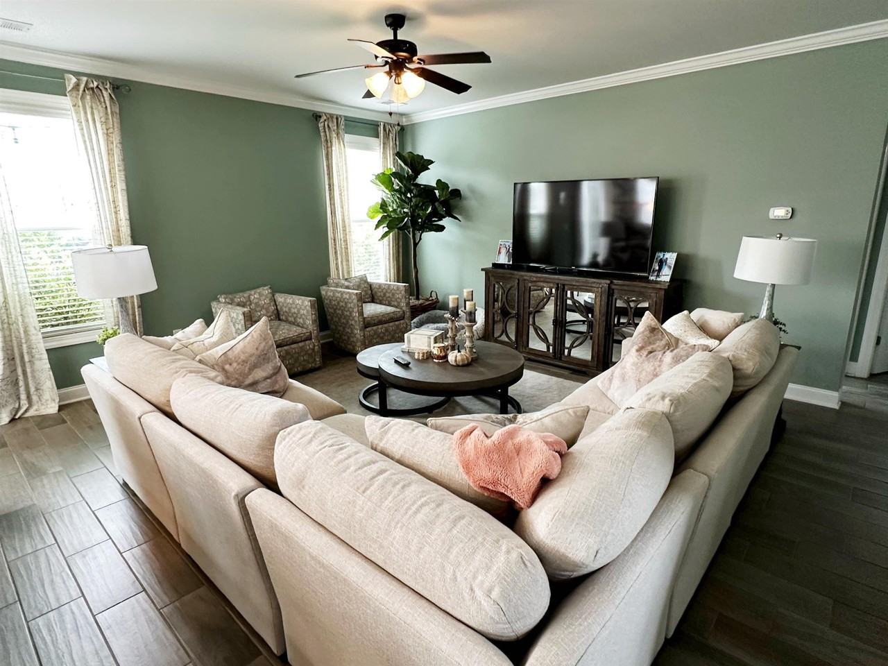 4627 Planters Row Way - Photo 4 of 23