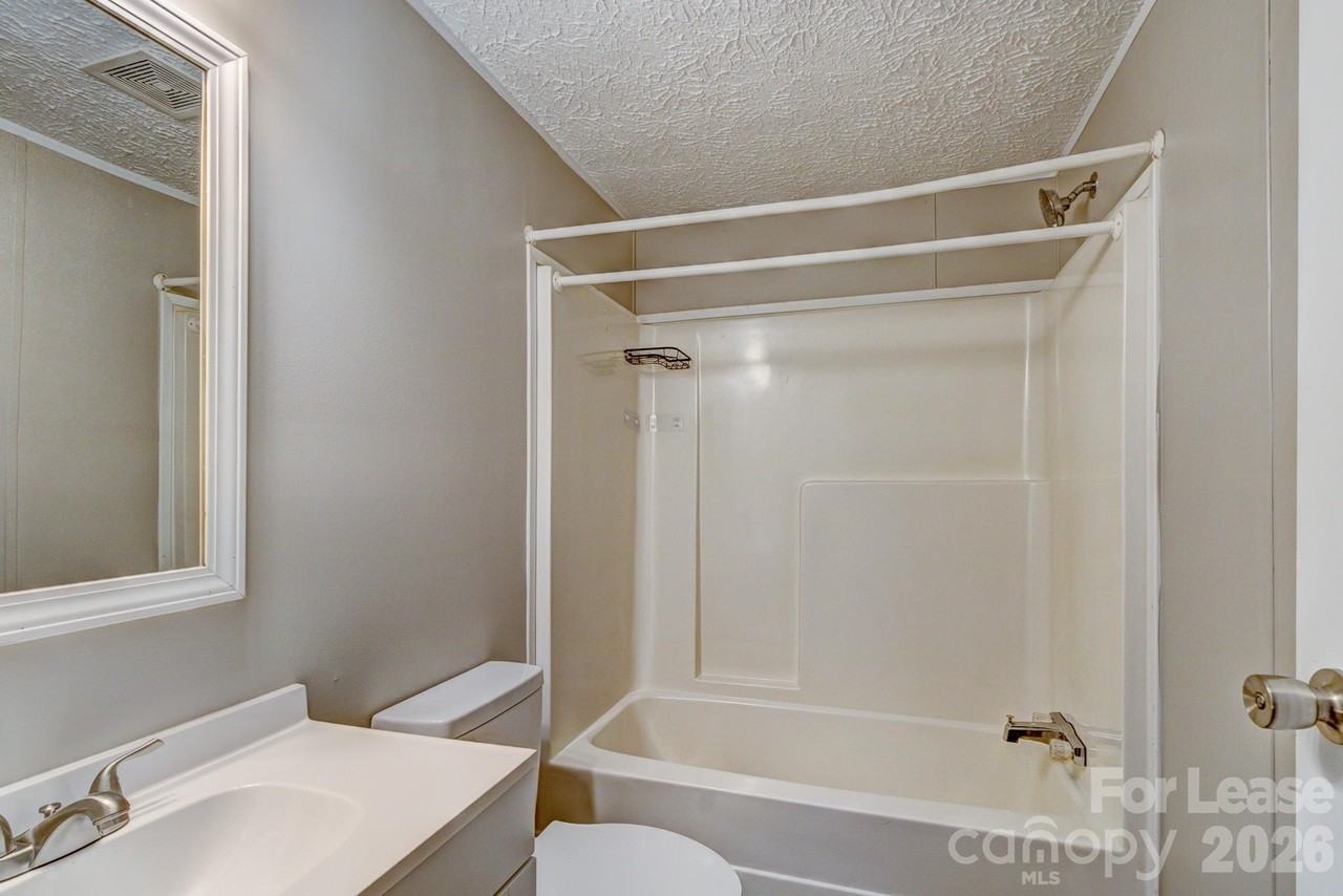 3351 Appletree Ct - Photo 4 of 11