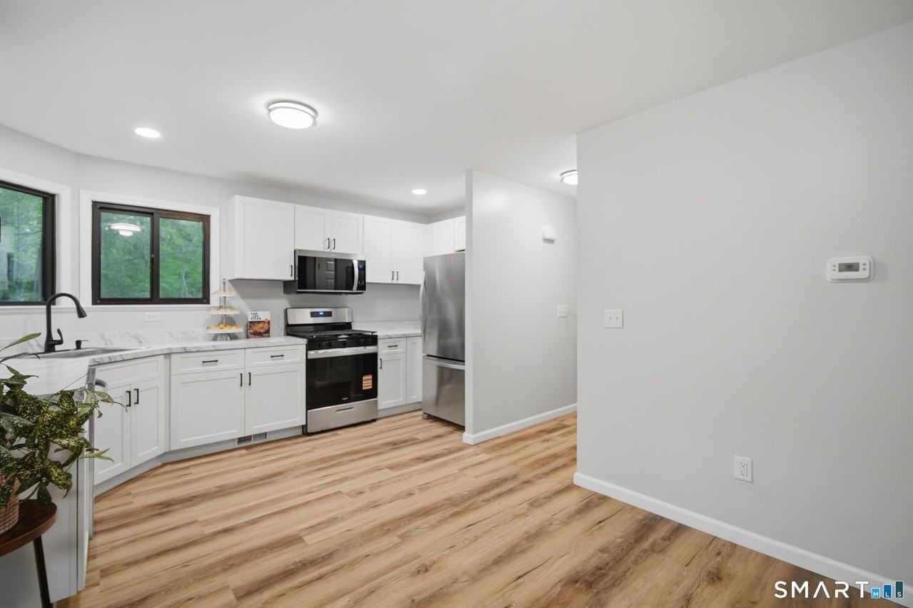 808 Mill Pond Dr #808 - Photo 6 of 26
