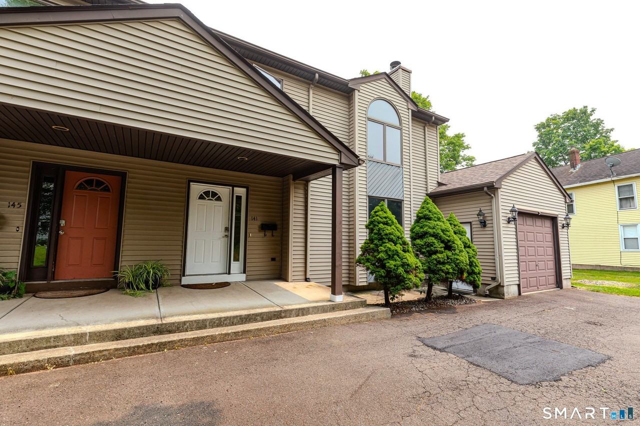 141 Union St - Photo 2 of 35