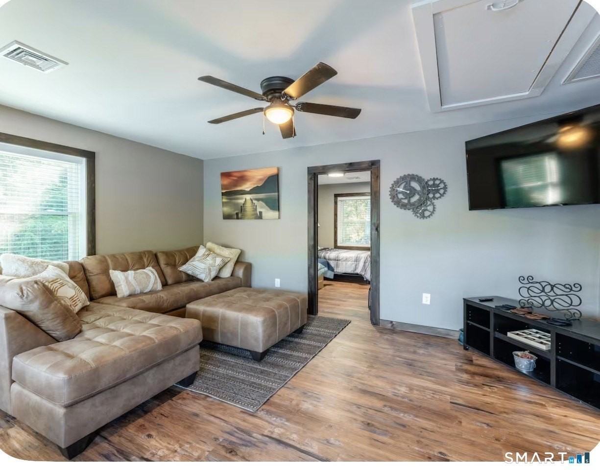 37 Sheldon Cir - Photo 5 of 16
