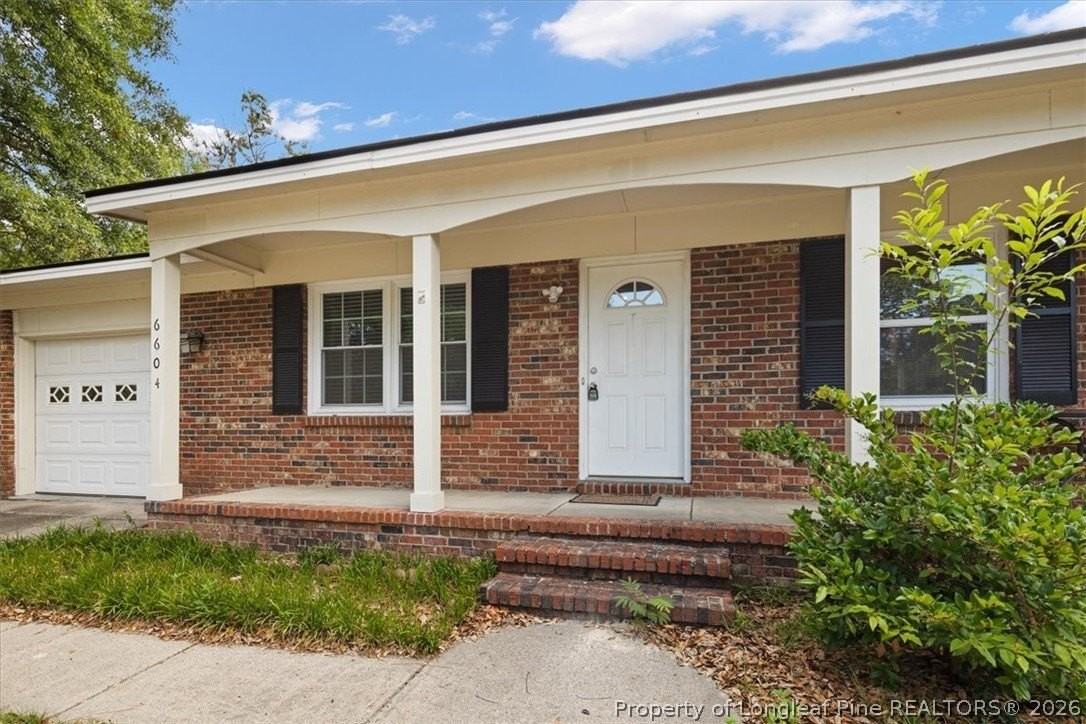 6604 Vaughn Rd - Photo 2 of 14