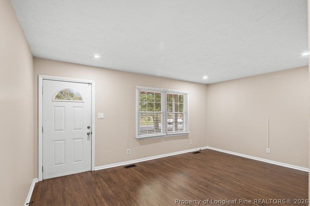 6604 Vaughn Rd - Photo 3 of 14