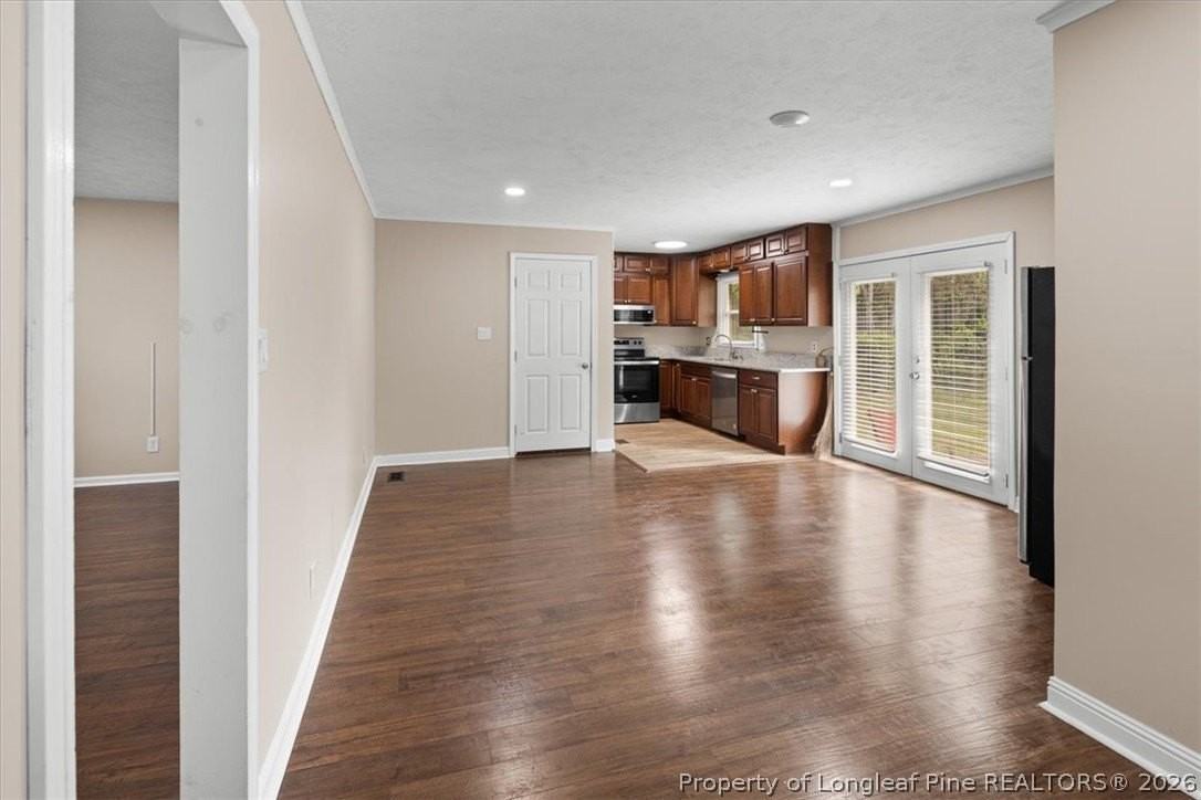 6604 Vaughn Rd - Photo 6 of 14