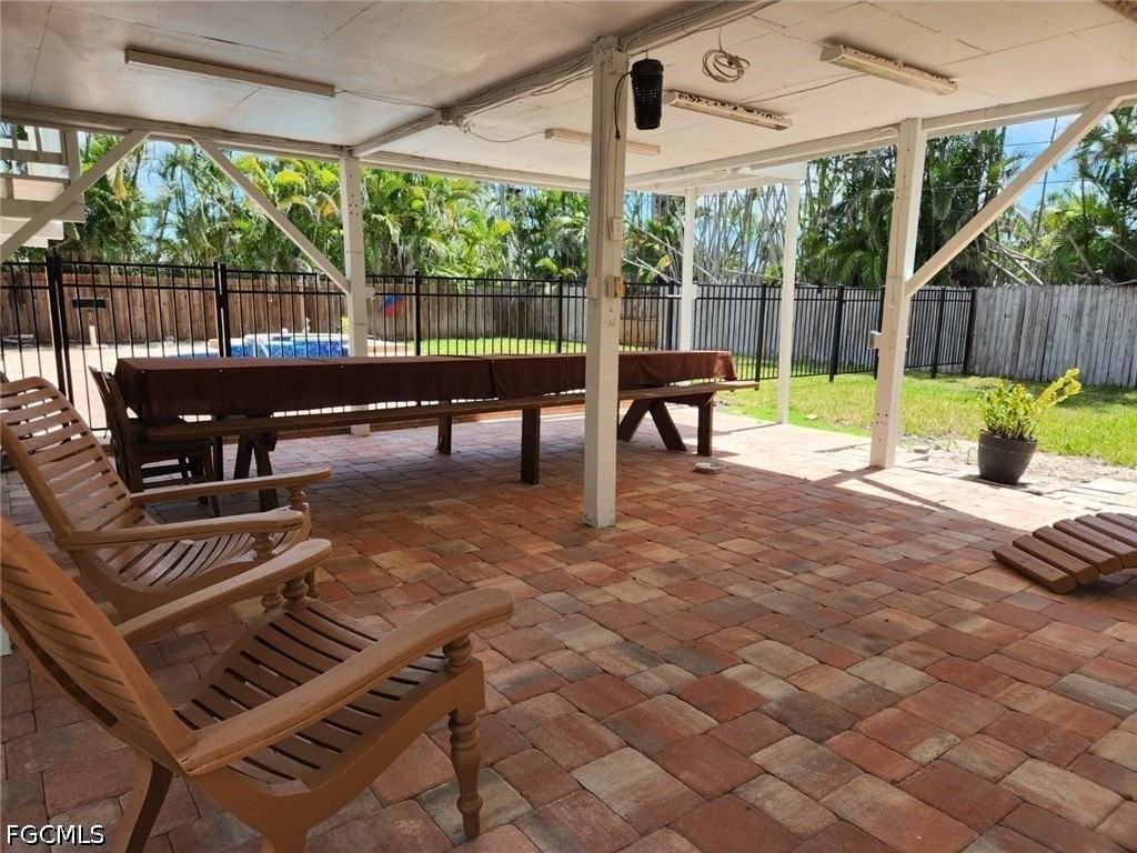15410 Allen Way - Photo 6 of 36