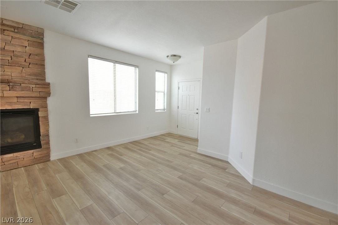 681 Summit Valley Ln - Photo 6 of 32