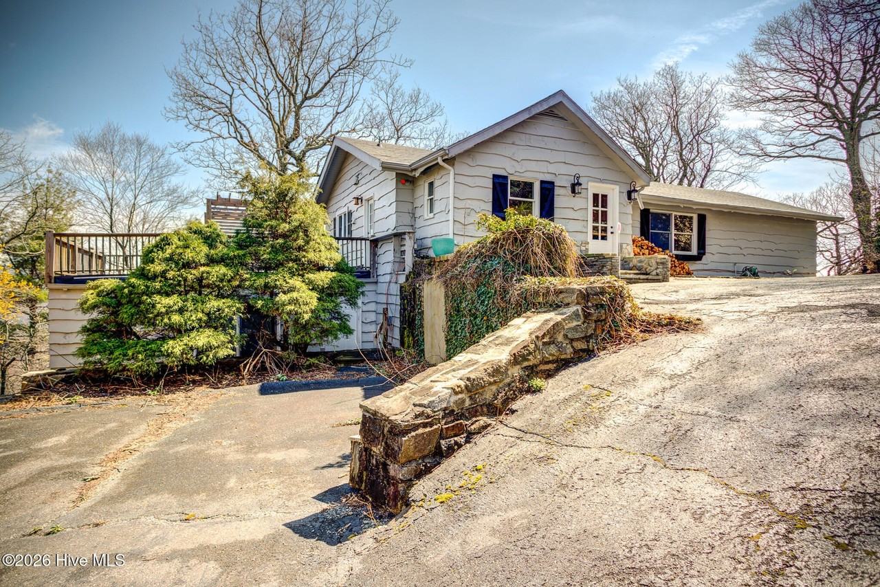 299 Gideon Ridge Rd - Photo 2 of 41