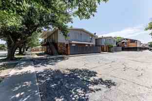 3201 35th St #10 - Photo 1 of 1