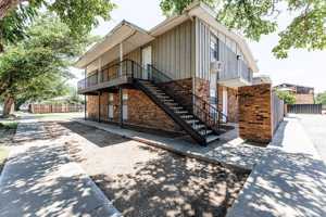 featured image of 3201 35th St #5