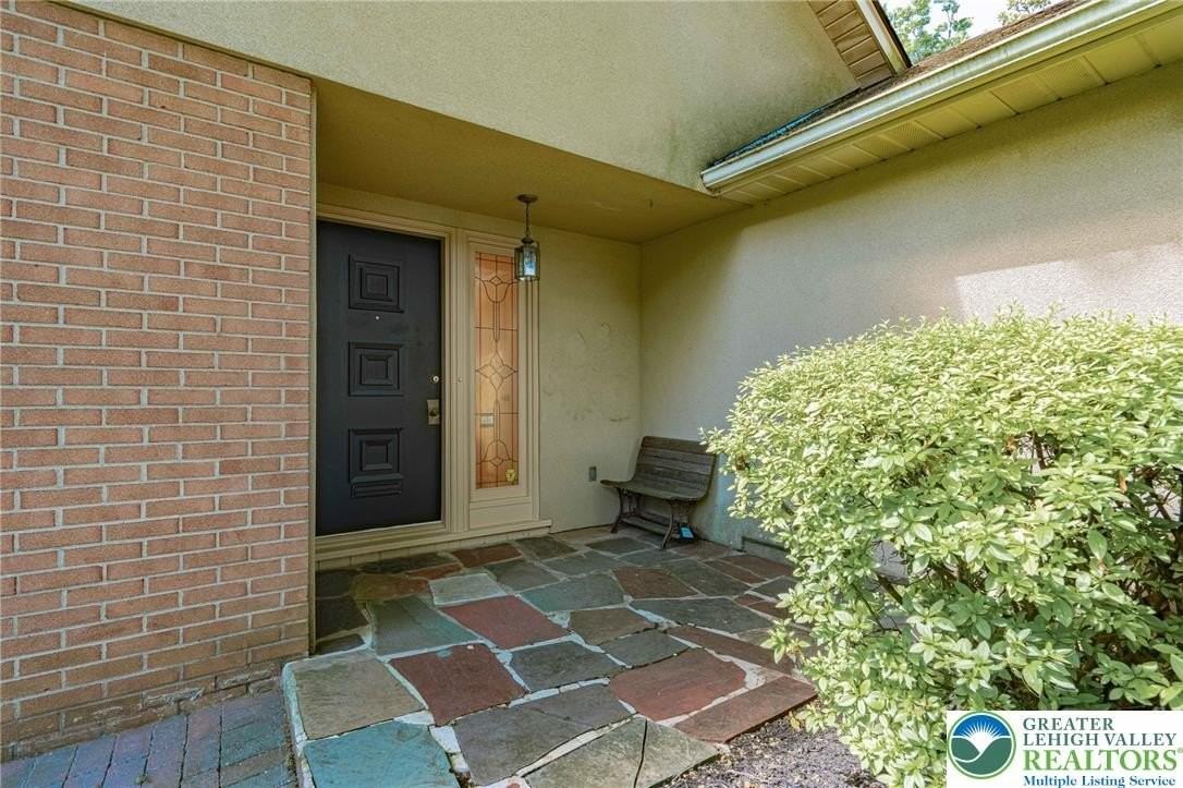 3608 W Highland St - Photo 5 of 50