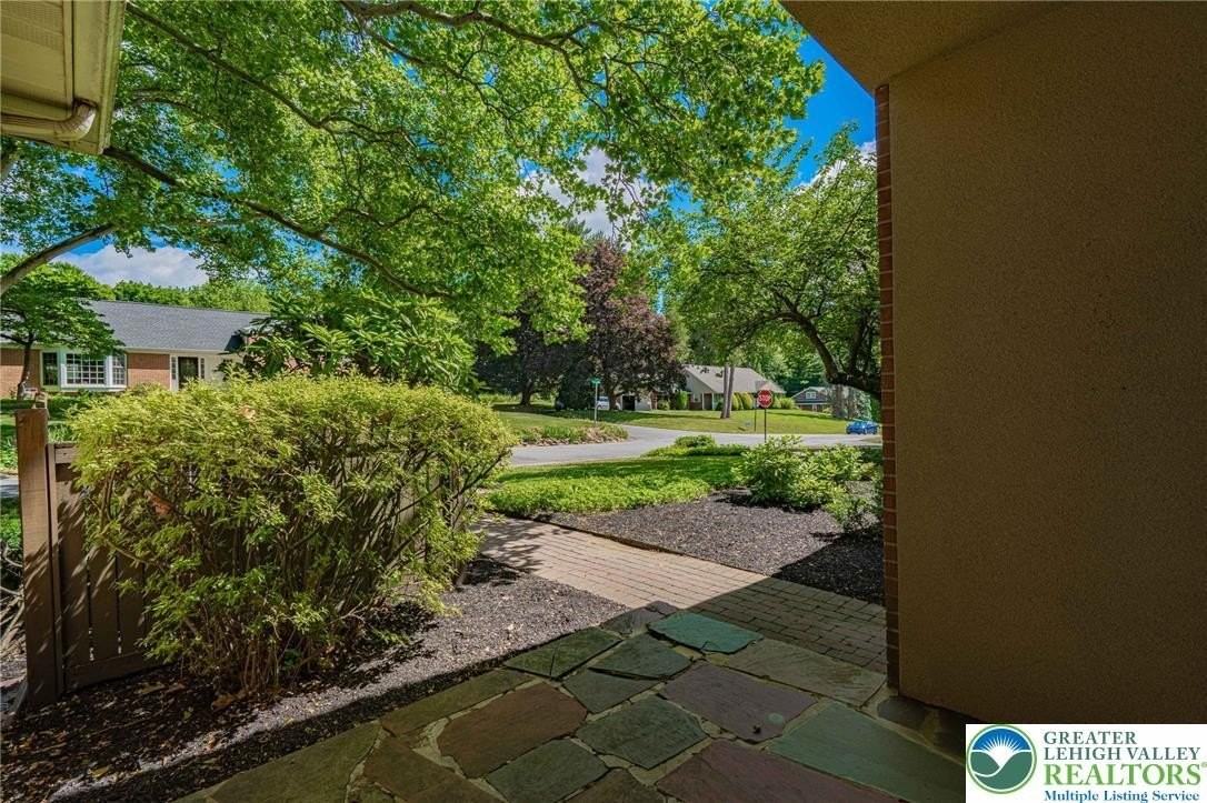 3608 W Highland St - Photo 6 of 50