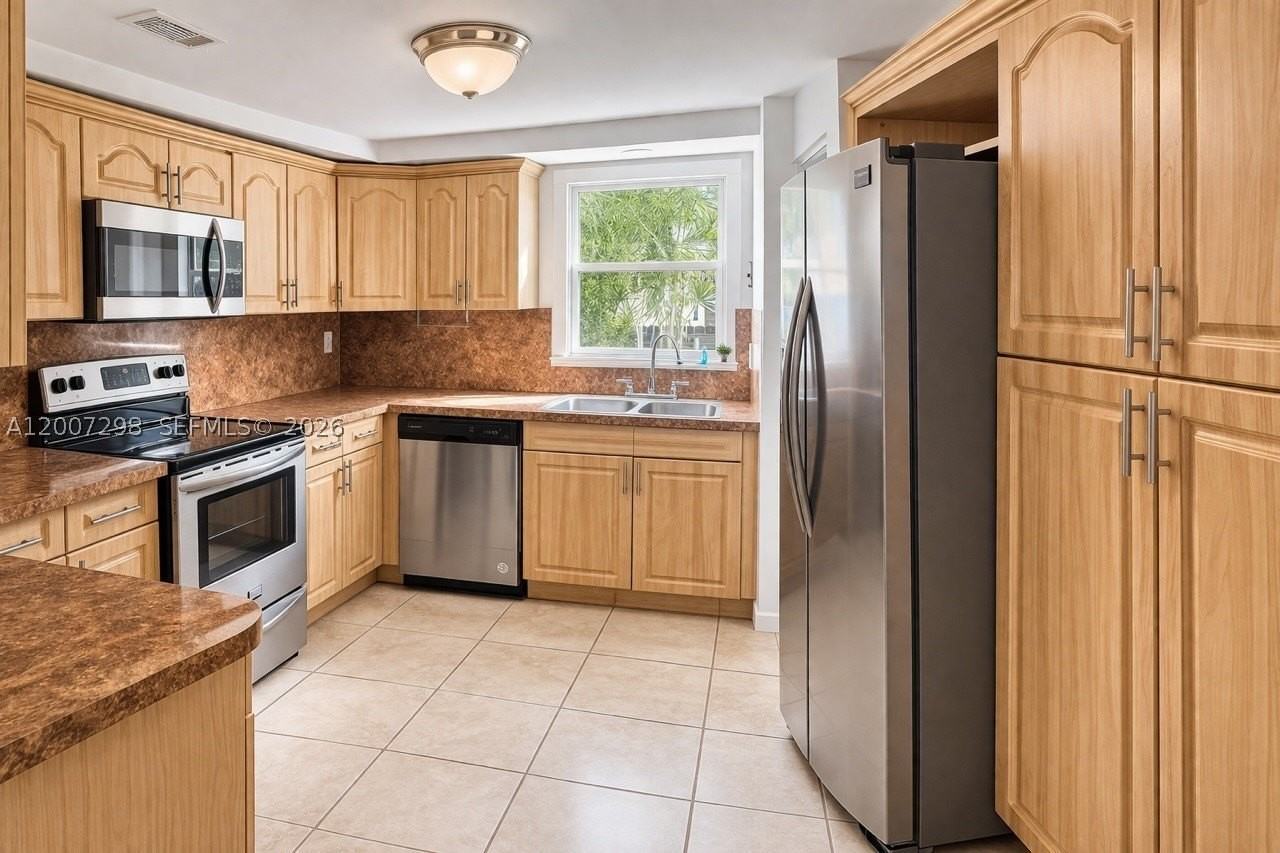 6713 Sw 112th Ct #0 - Photo 3 of 18