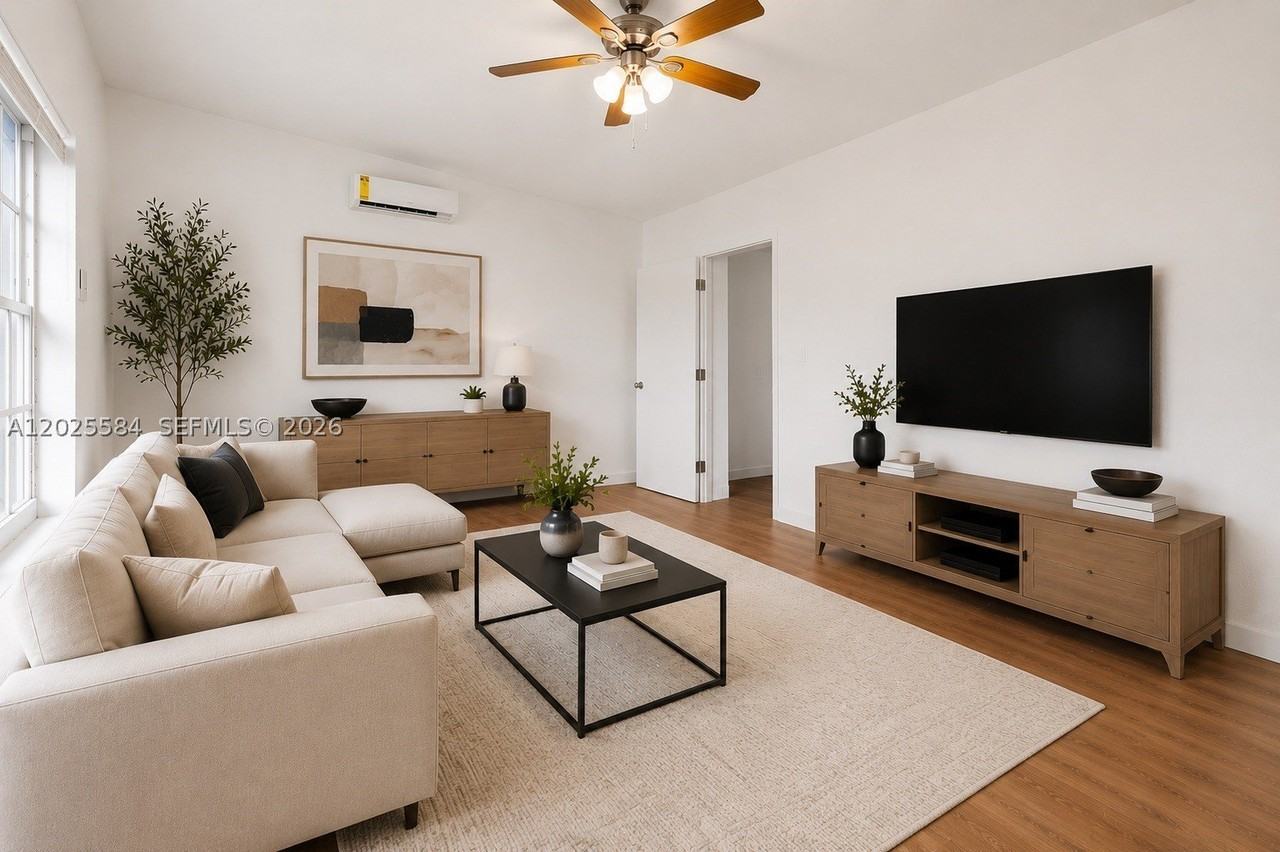 1045 Nw 115th St - Photo 6 of 26