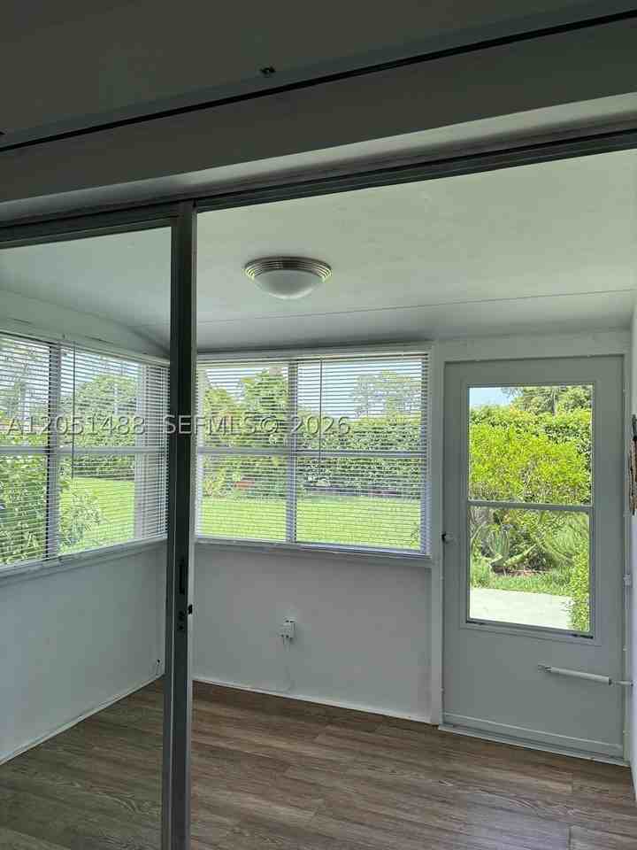 2630 Barkley Dr E #H - Photo 6 of 25