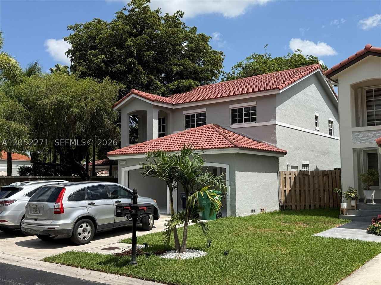 13887 Sw 103rd Ln - Photo 4 of 38