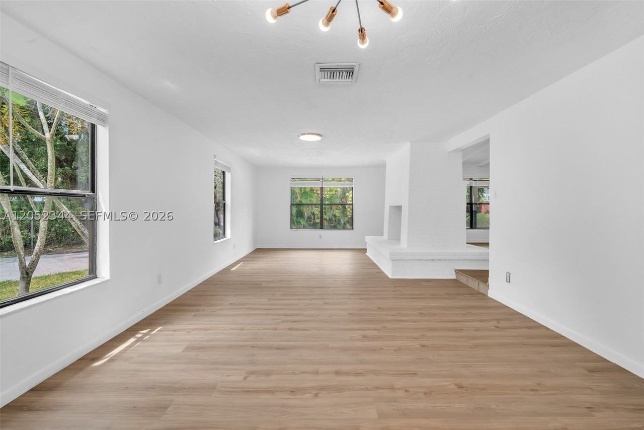 5096 Sw 28th Ter #0 - Photo 2 of 50