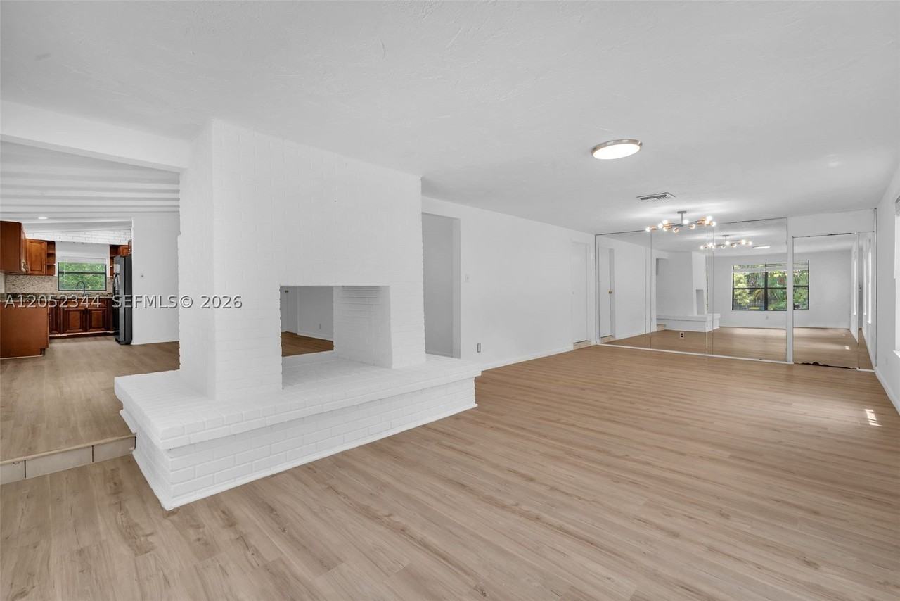 5096 Sw 28th Ter #0 - Photo 5 of 50