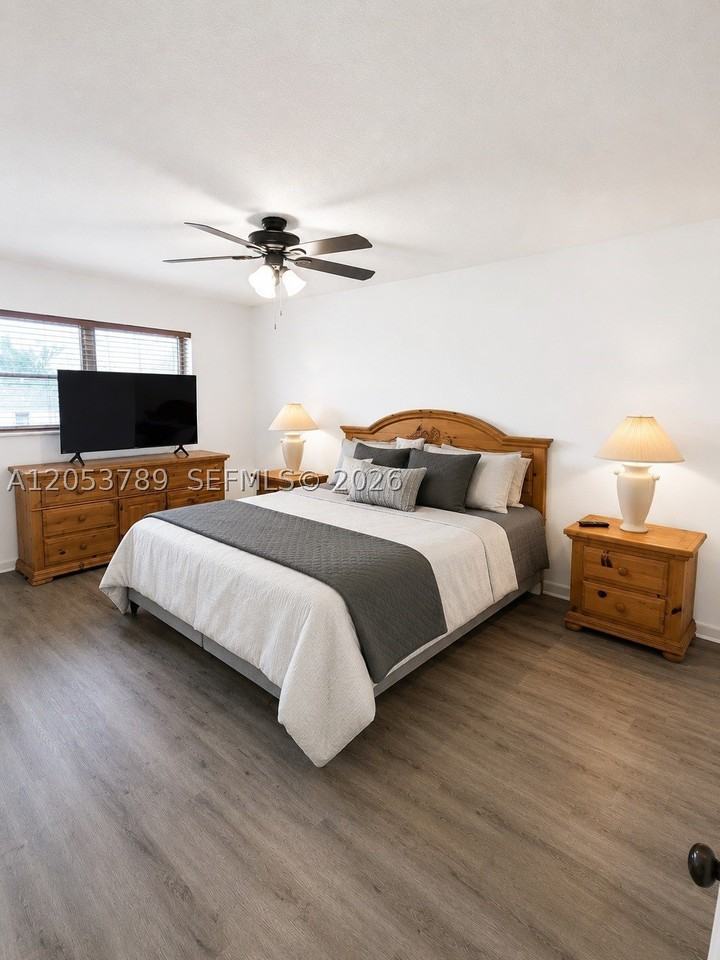 4047 Nw 16th St #403 - Photo 4 of 15