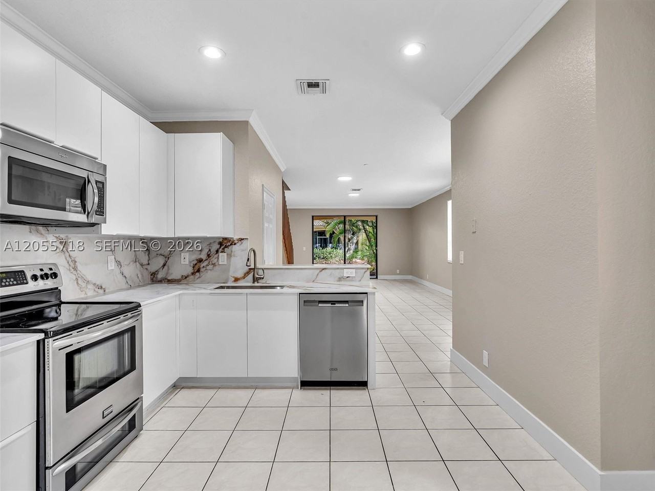 4283 Vineyard Cir #4283 - Photo 6 of 50